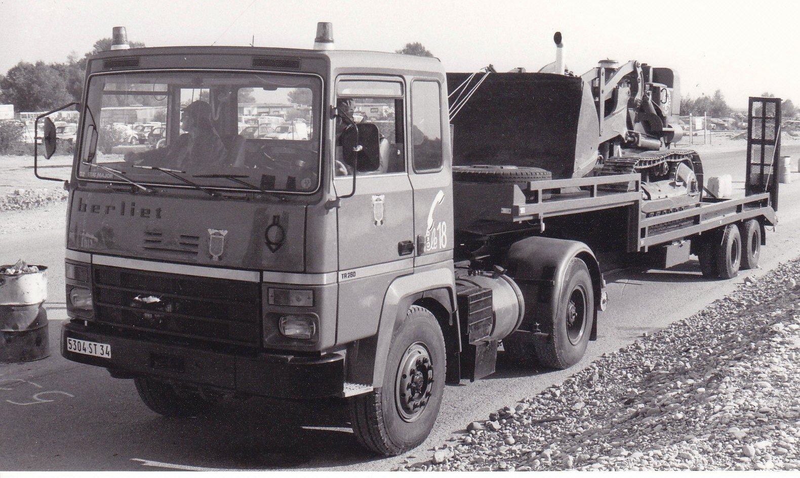 ST 5304 Berliet TR280 Tracteur Porte char.jpg