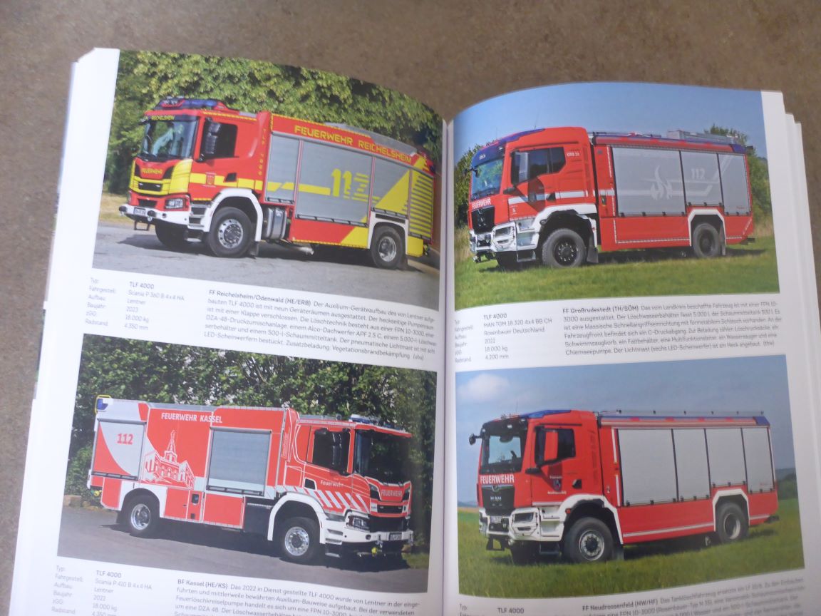2024 Feuerwehrfahrzeuge (3).JPG