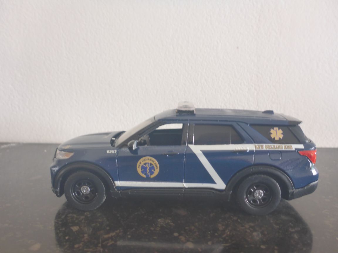 US New Orleans Ford Explorer 2015 EMS.JPG