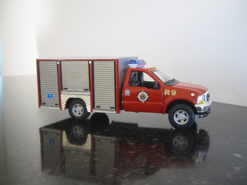 Ford F250 Rescue 9 d (Perso-Cararama).jpg