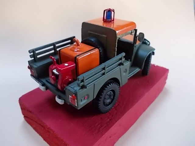 WIP DODGE 4X4 Kaki d.JPG