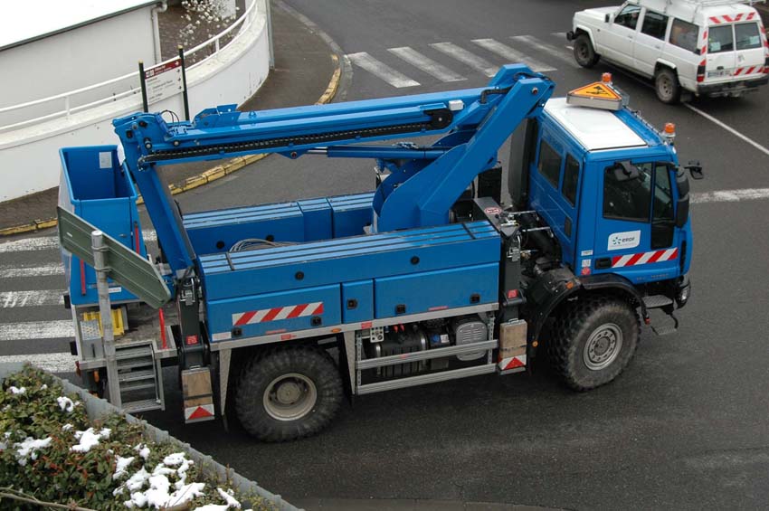 Eurocargo 4x4 nacelle ERDF A.jpg