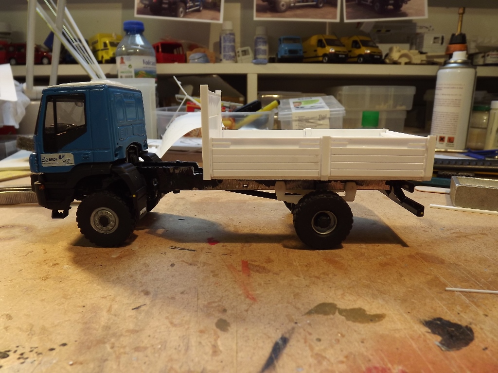 Iveco ERDF Caisse 1 002.JPG