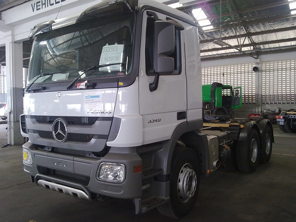 2010_Actros_3[1].jpg