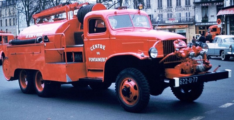 77 Fontaineblau GMC CCF.jpg