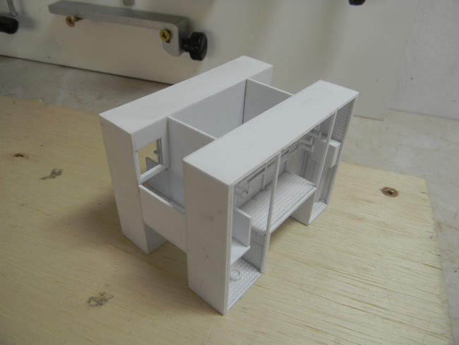 FPT- cloisons assemblage caisse B.jpg