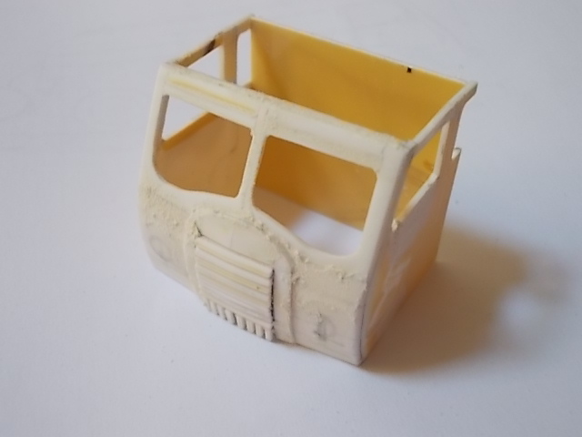 WIP DELAHAYE cabine mastic.JPG