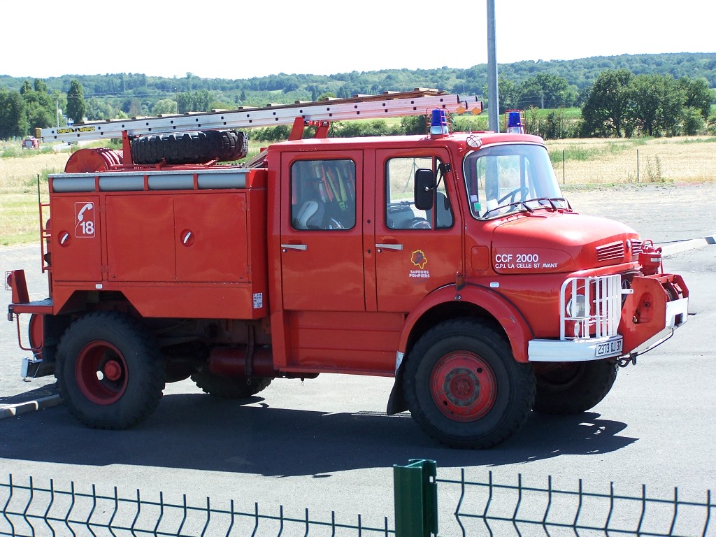 100_2323r.jpg