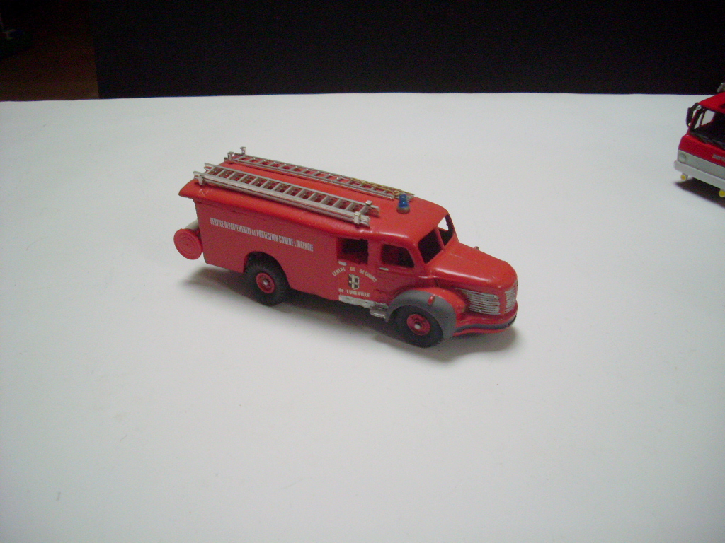 SL370688.JPG