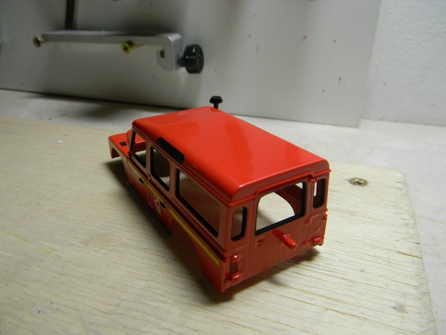 VLHR- peinture contour vitres arrière.jpg