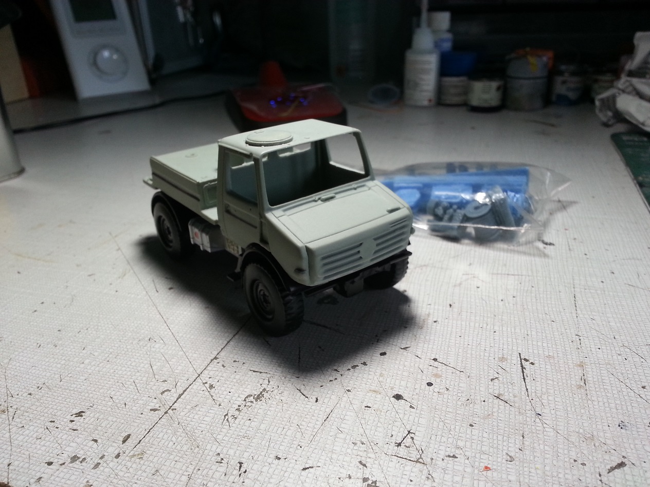 CCF Unimog transkit Tchoutchou Av.jpg