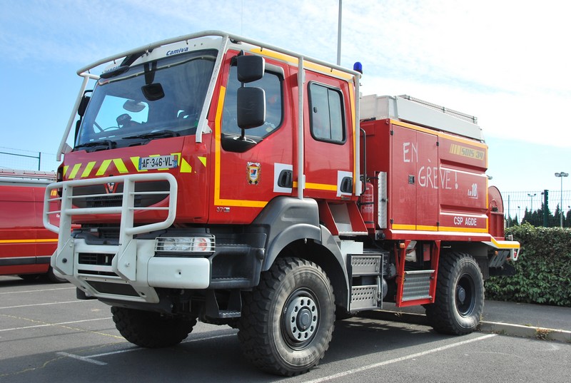 Camion Citerne Feux de Forets Super (CSP Agde).JPG