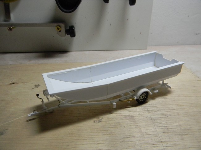 EMB- Présentation embarcation sur remorque 003.jpg