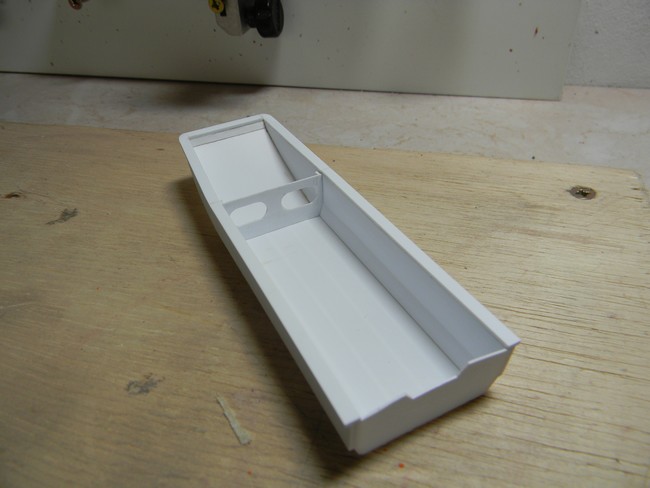 EMB- Présentation rangement gilets dans barque 001.jpg