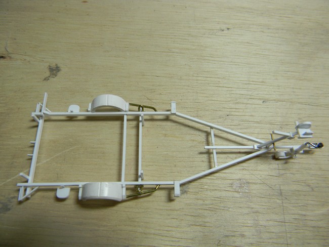 EMB- Collage manilles sur châssis 001.jpg