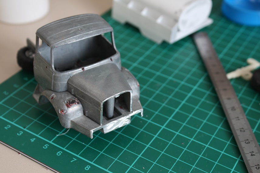 cabine découpée.JPG