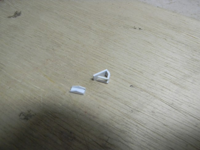 EMB- Eléments fixation moteur sur barque 001.jpg