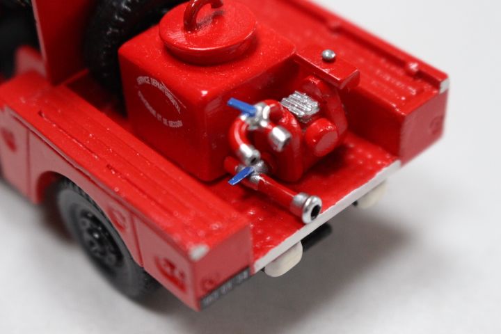 F DODGE 4X4 PEZ pomp.jpg