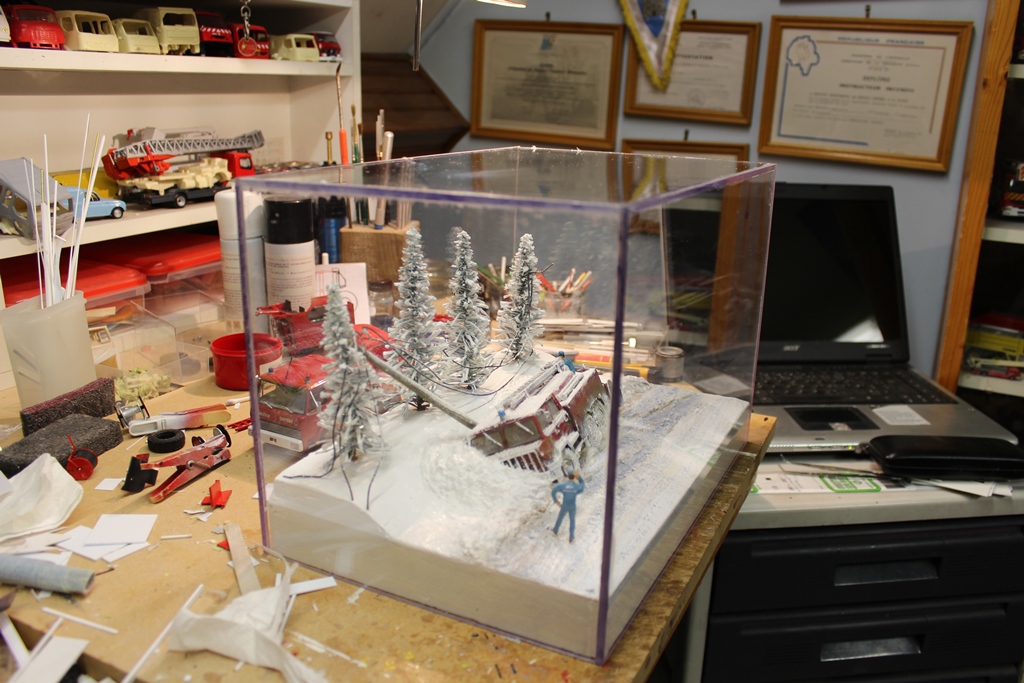vitrines plexi 007.JPG