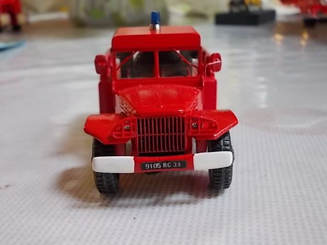 F DODGE 4X4 Le Caylar av.jpg