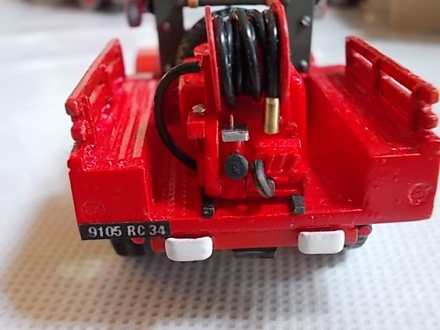 F DODGE 4x4 Le Caylar pompe.jpg