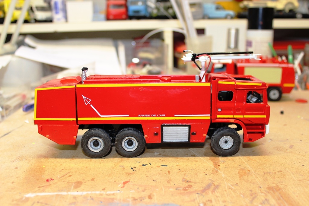 décalcs er vernis 008.JPG