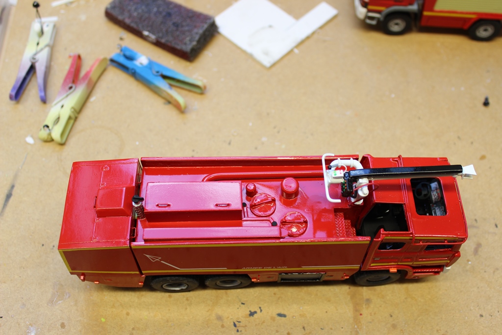 décalcs er vernis 009.JPG