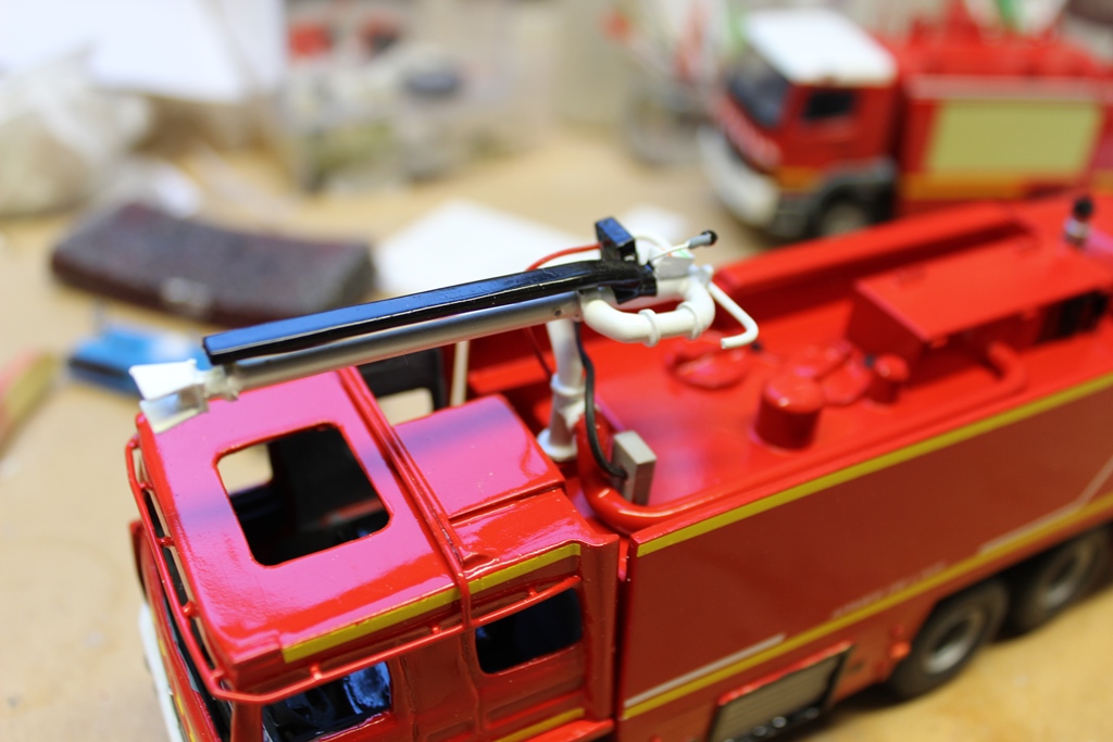 décalcs er vernis 014.JPG