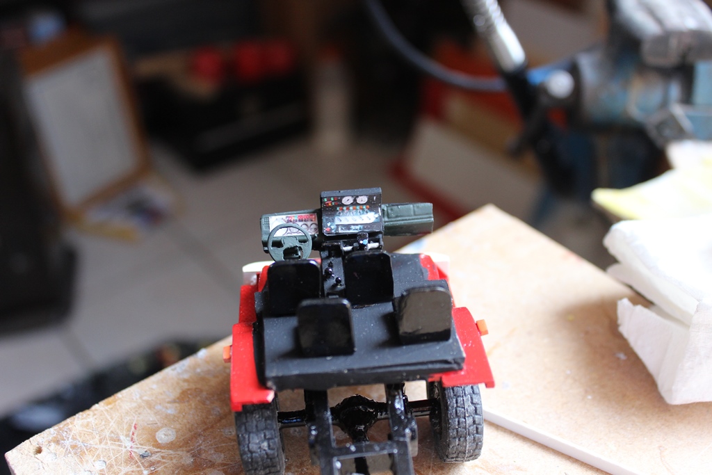 détails peinture, rétros (2).JPG