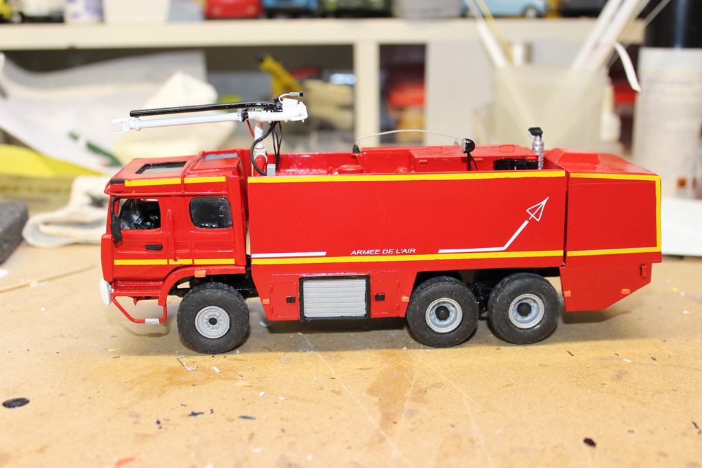 détails peinture, rétros (5).JPG