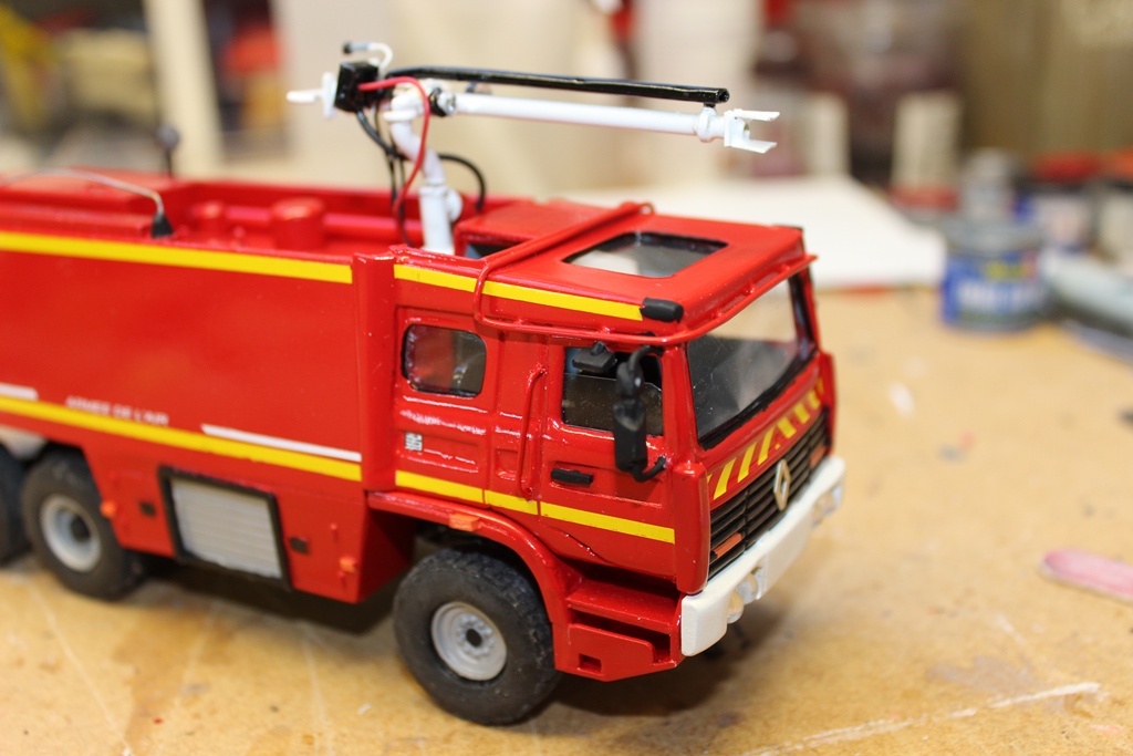 détails peinture, rétros (6).JPG