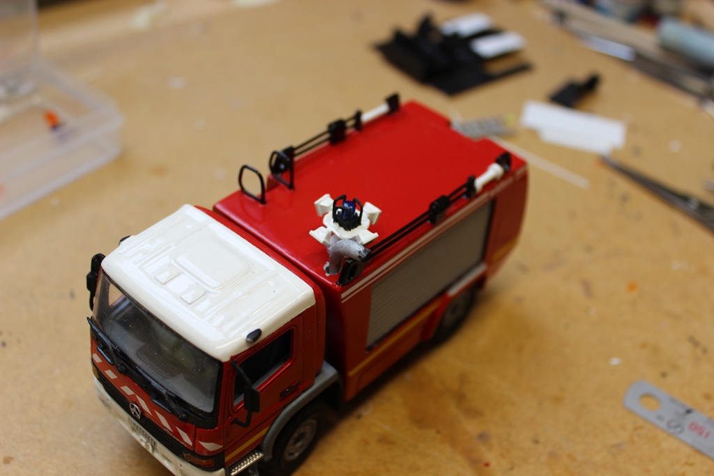 Gyro et glissiére (2).JPG