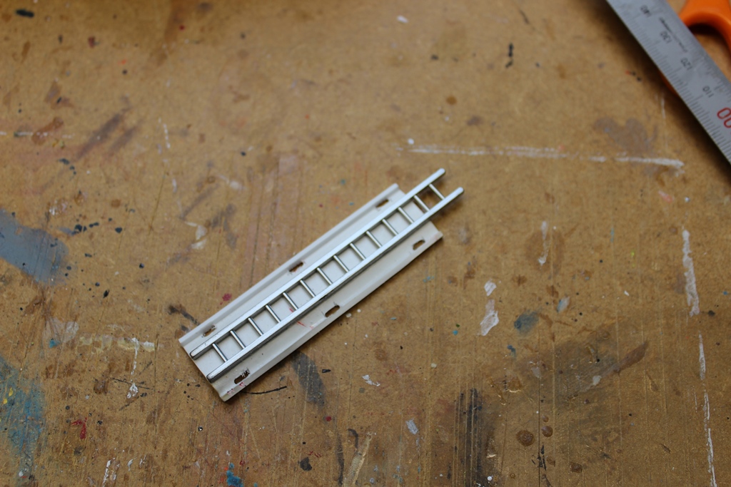 Gyro et glissiére (4).JPG