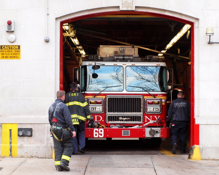 Engine 69 FDNY.jpg