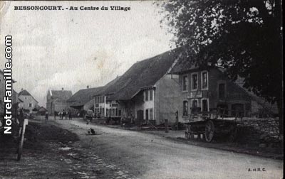 cartes-postales-photos-Au-Centre-du-Village-BESSONCOURT-90160-10261-20080318-g1o7u2b0v8k6l9x5r8w0.jpg-1-maxi.jpg