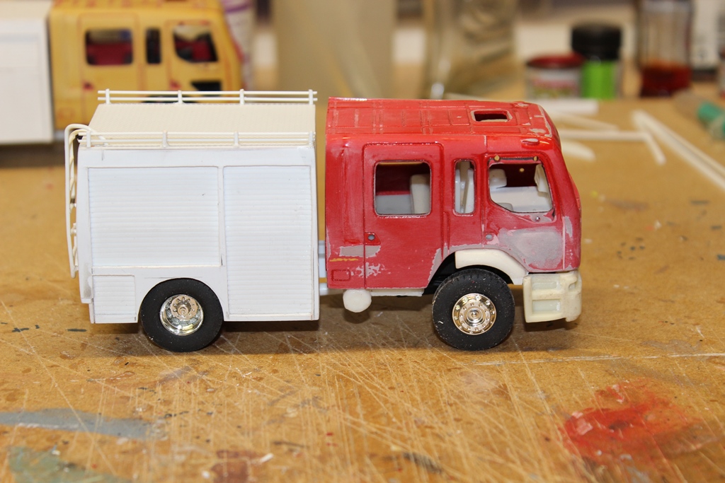 caisses suite 003.JPG