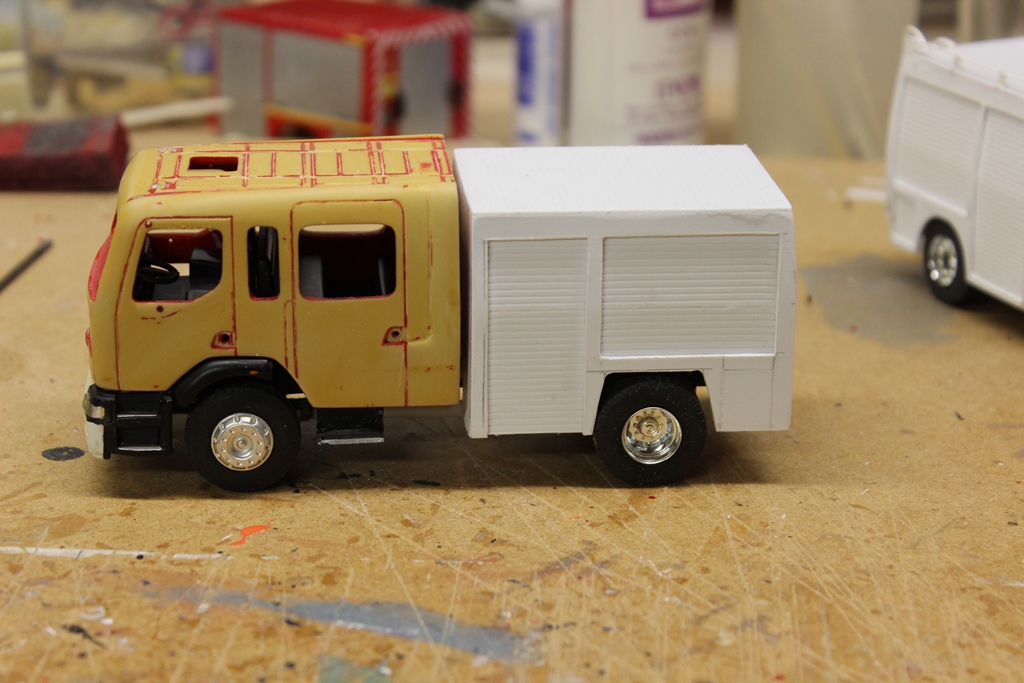 caisses suite 004.JPG