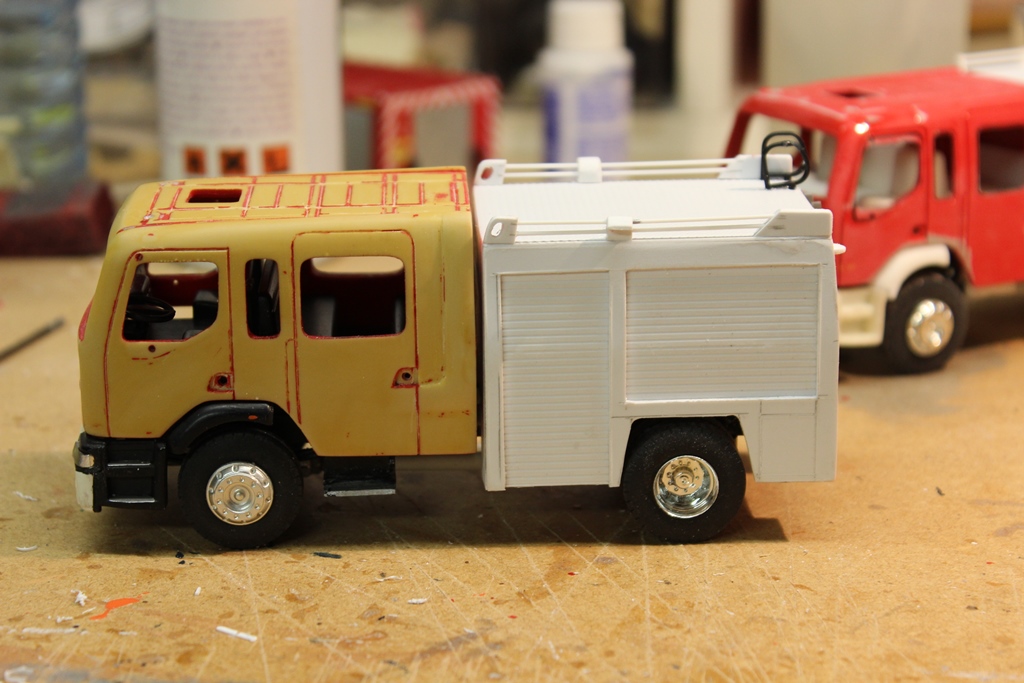 Caisse SIDES 005.JPG