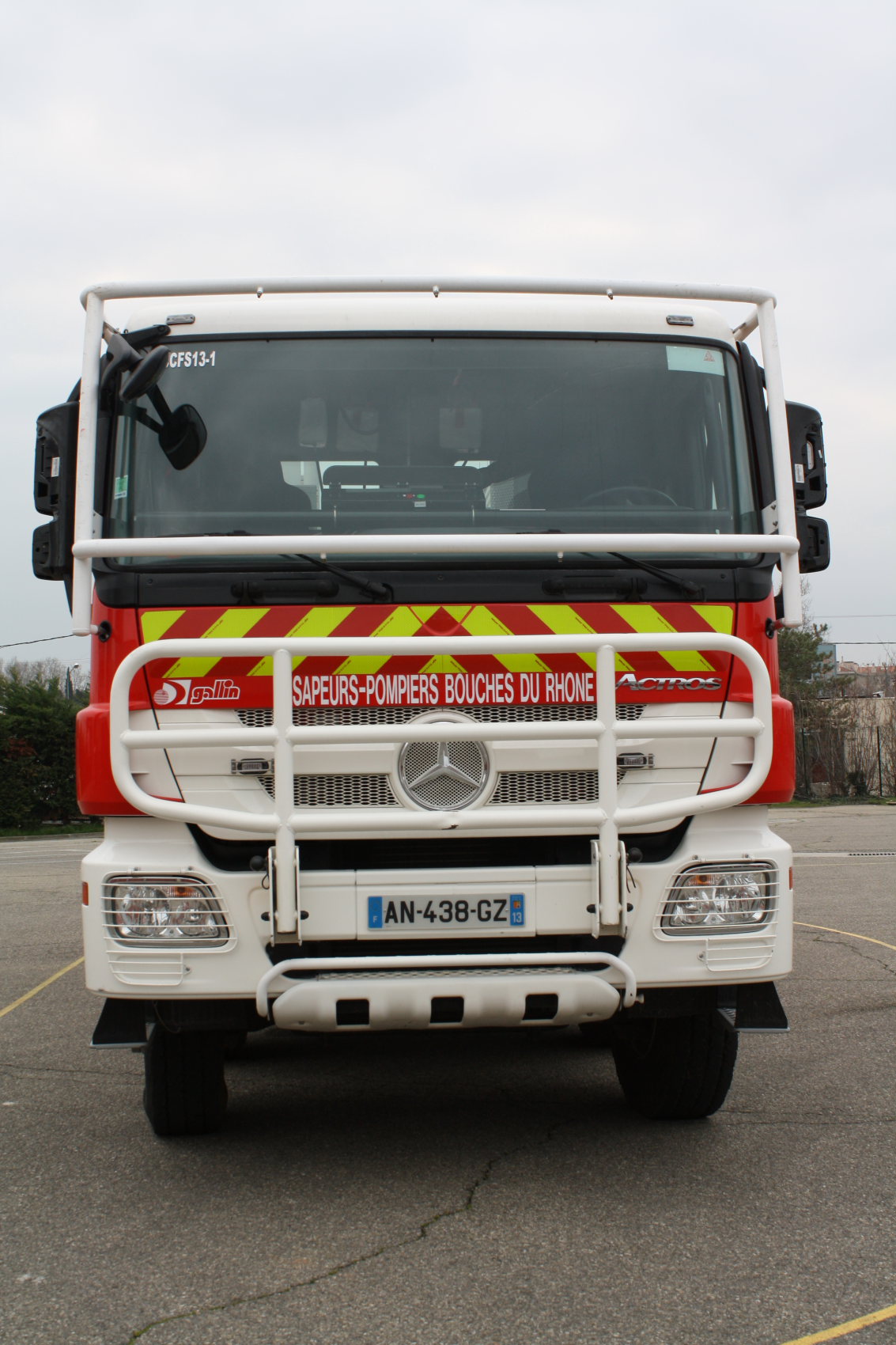 CCFS SALON DE PROVENCE SDIS13 AN-438-GZ AV1.JPG