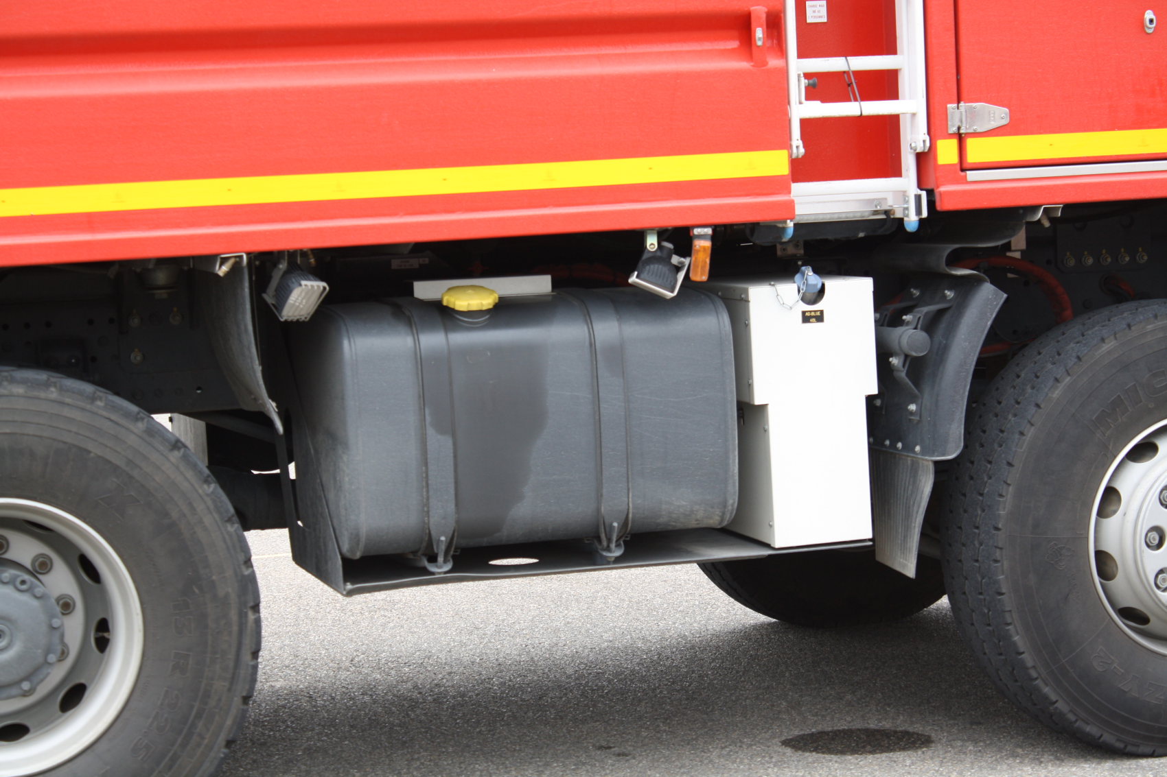 CCFS SALON DE PROVENCE SDIS13 AN-438-GZ DETAIL3.JPG