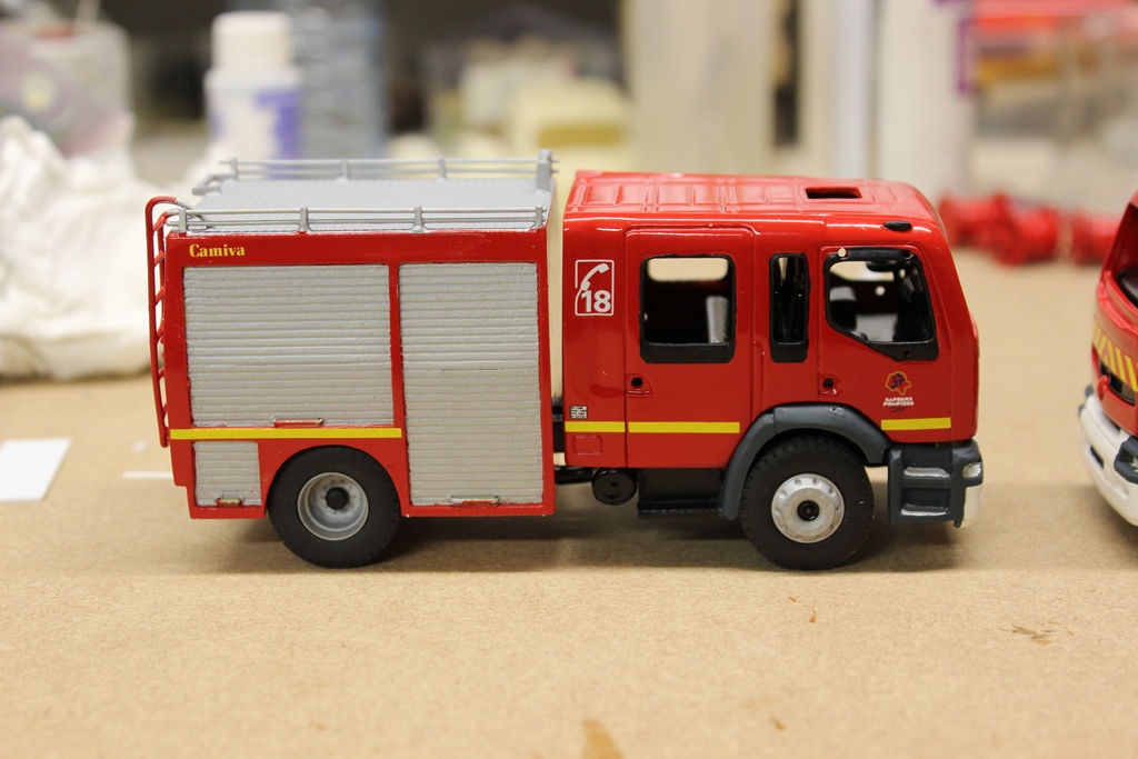 peinture et décalcs 005.JPG