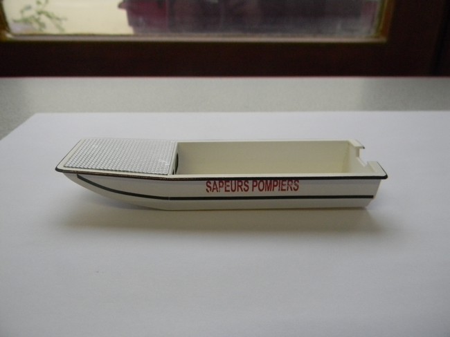 BRS- Collage bande noire et décal latéral 002.jpg