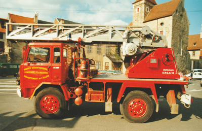 03 Iveco 75PC EPSA 18m Riffaud 2.jpg