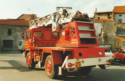 03 Iveco 75PC EPSA 18m Riffaud 3.jpg