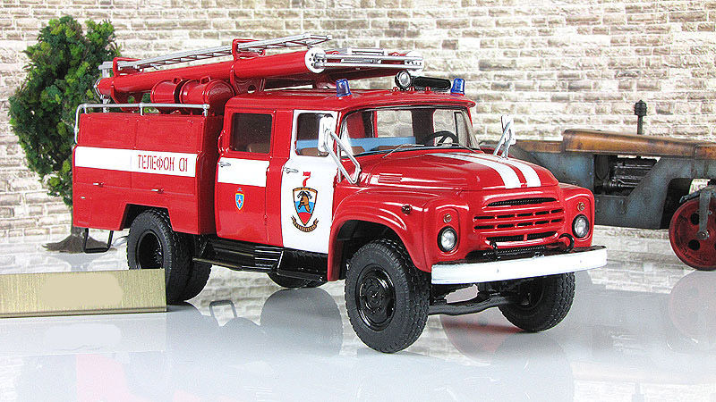 ZIL130 AC40.JPG