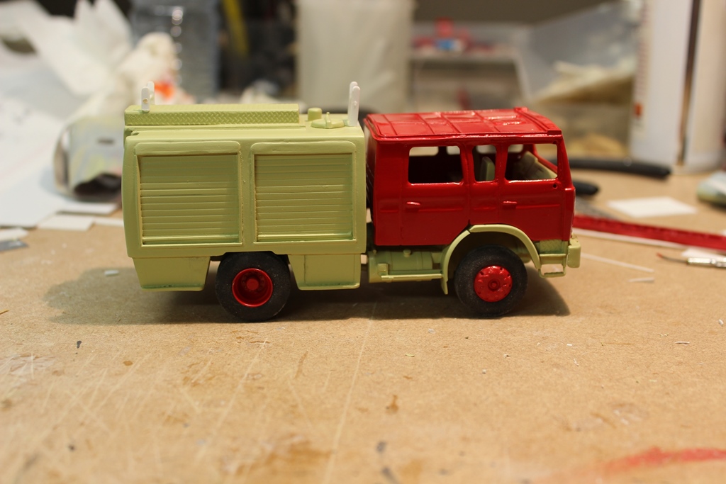 caisse suite te peinture 004.JPG