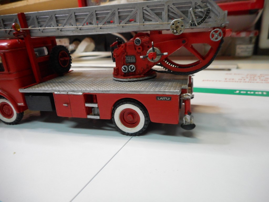 suite 25 (12) [1024x768].jpg