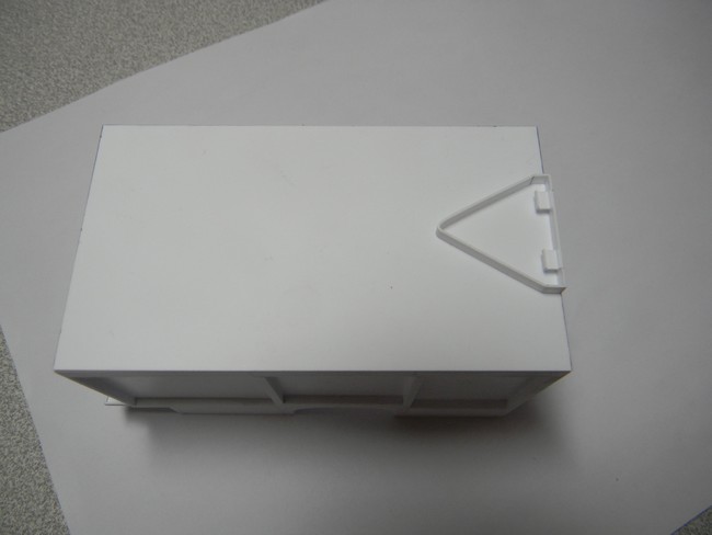 FPTSR- Pose à blanc rangement triangle sur caisse 001.jpg