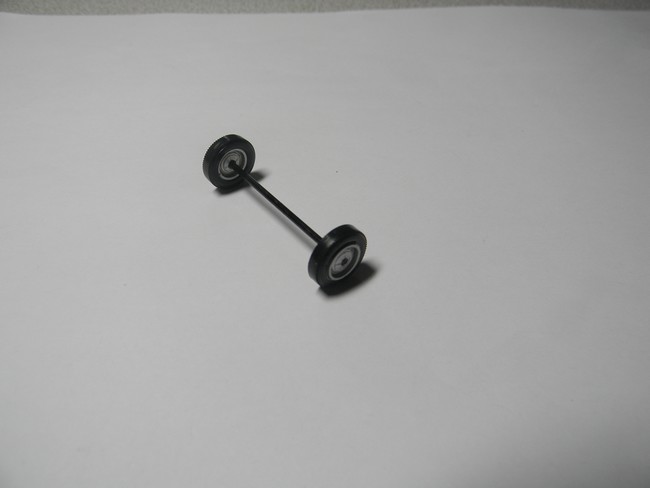 BRS- Collage roues sur barre essieu 001.jpg