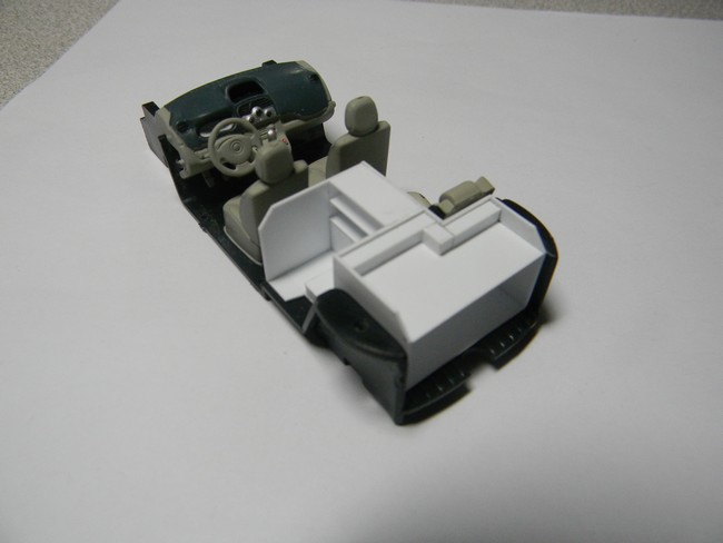VLSSSM- Pose à blanc rangements dans intérieur véhicule 002.jpg